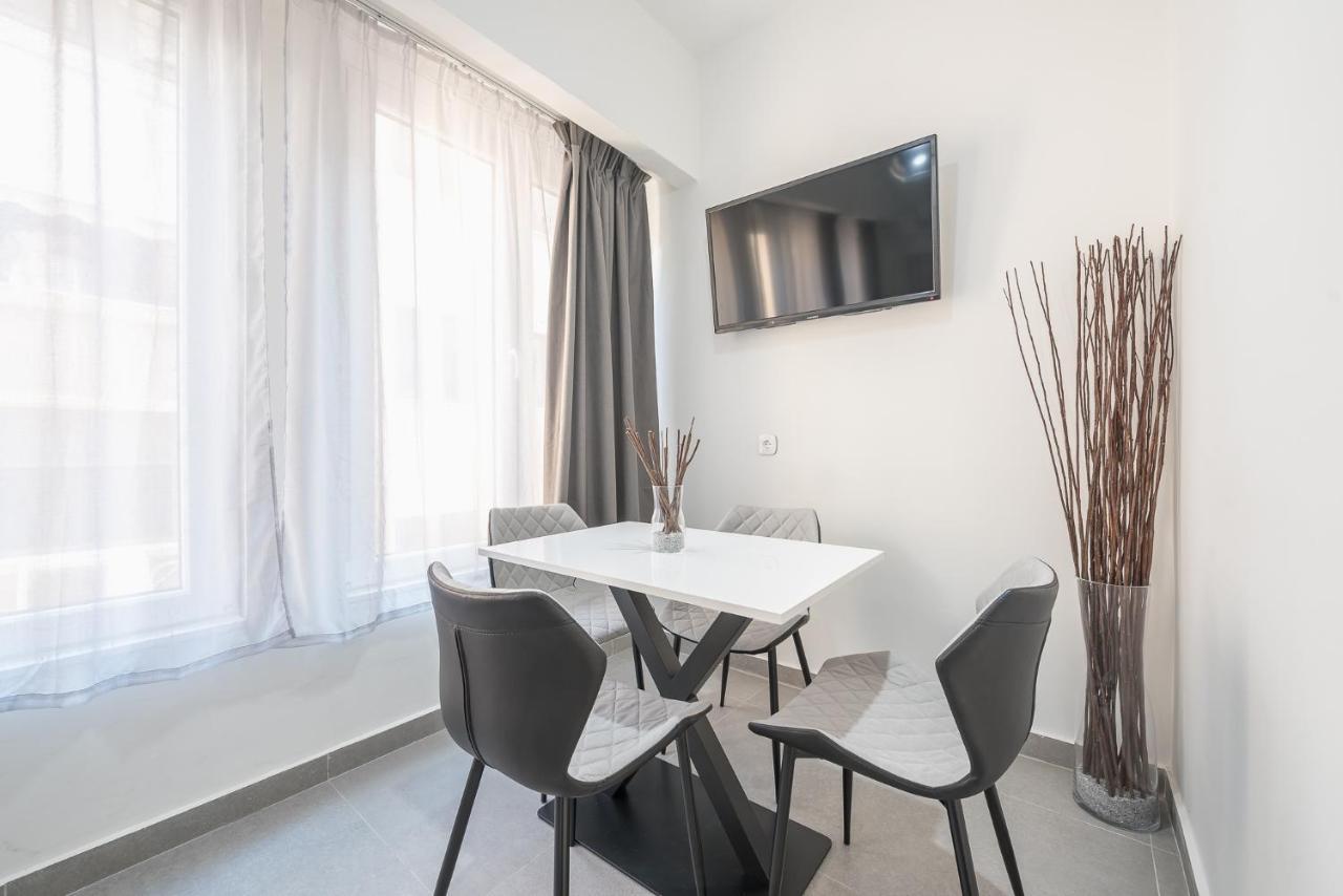 Iguana Gold Luxury Suites 2 Афины Экстерьер фото
